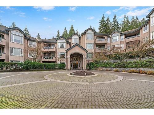 221 3280 Plateau Boulevard, Coquitlam, BC 