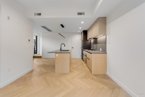 18-6788 Oak Street, Vancouver, BC 