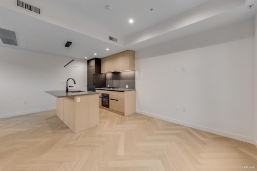 18-6788 Oak Street, Vancouver, BC 