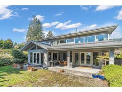 2566 MARINE DRIVE  West Vancouver, BC V7V 1L4