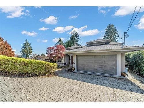 2566 Marine Drive, West Vancouver, BC 