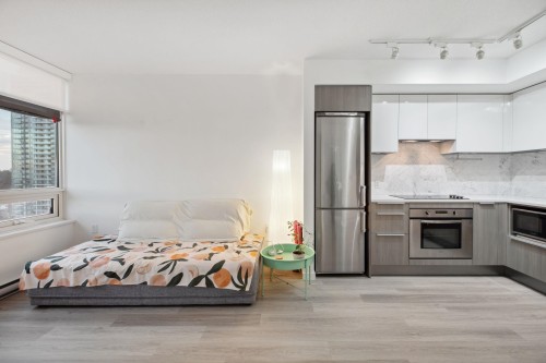 906-6461 Telford Avenue  Burnaby, BC V5H 0B8