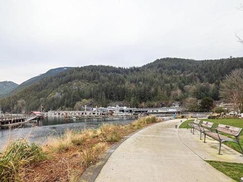 203-6693 Nelson Avenue, West Vancouver, BC 