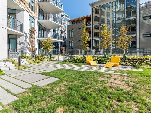 203-6693 Nelson Avenue, West Vancouver, BC 