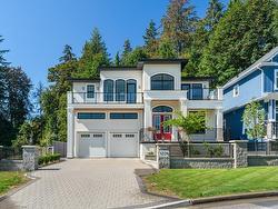 1378 GLENBROOK STREET  Coquitlam, BC V3E 3G8