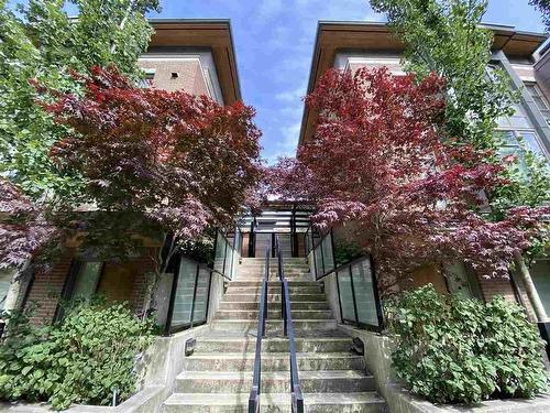 5502 Oak Street, Vancouver, BC 