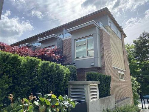 5502 Oak Street, Vancouver, BC 