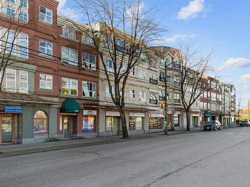 W414 488 Kingsway, Vancouver, BC 