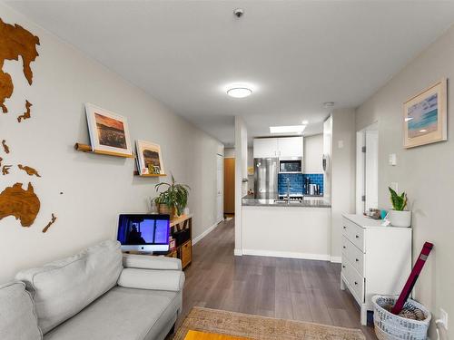 W414 488 Kingsway, Vancouver, BC 