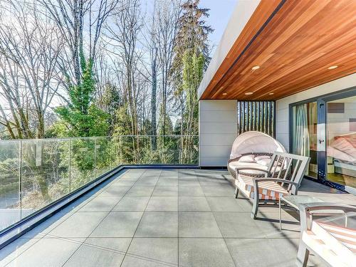 1497 Queens Avenue, West Vancouver, BC 