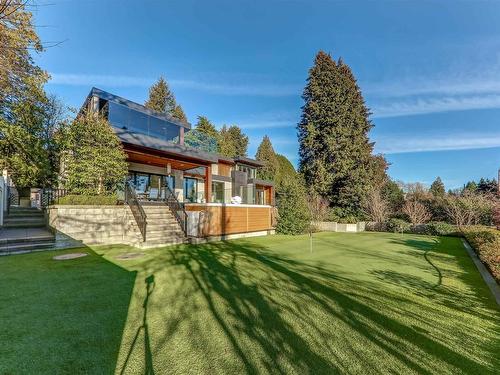 1497 Queens Avenue, West Vancouver, BC 