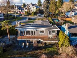 540 HENDRY AVENUE  North Vancouver, BC V7L 4C7