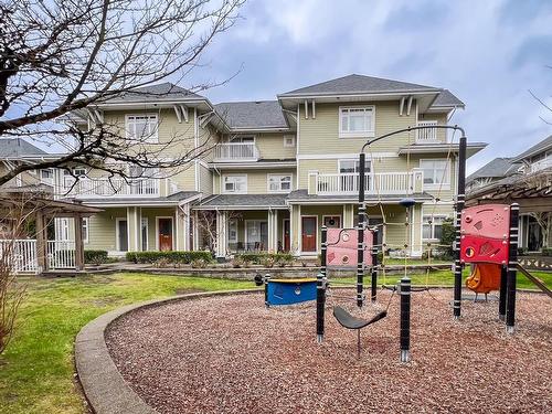 40 7388 Macpherson Avenue, Burnaby, BC 