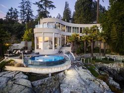 3912 MARINE DRIVE  West Vancouver, BC V7V 1N4