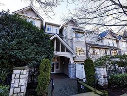 218 333 E 1ST STREET  North Vancouver, BC V7L 4W9