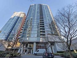 2208-131 Regiment Square  Vancouver, BC V6B 1X6