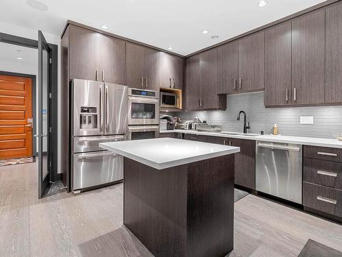 7493 Gatineau Place, Vancouver, BC 