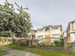 6908 DAWSON STREET  Vancouver, BC V5S 2W3