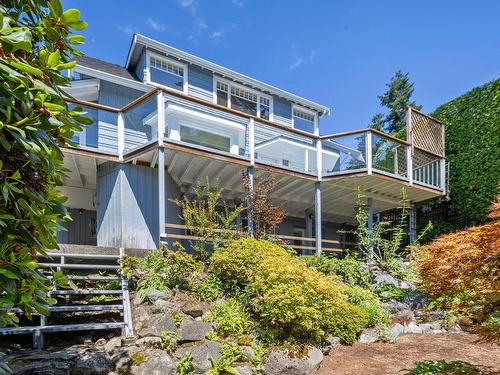 1028 Clyde Avenue, West Vancouver, BC 