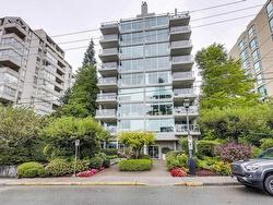 501-1455 Duchess Avenue  West Vancouver, BC V7T 1H7