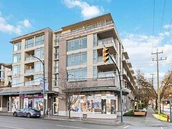 307 2520 MANITOBA STREET  Vancouver, BC V5Y 3A6