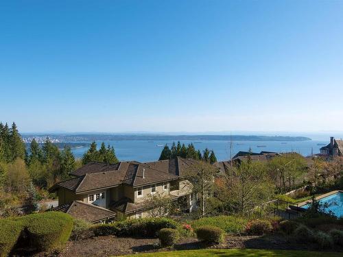 2307 Kadlec Court, West Vancouver, BC 