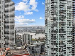 2305 1325 ROLSTON STREET  Vancouver, BC V6B 0M2