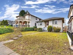 3041 PENTICTON STREET  Vancouver, BC V5M 3C5