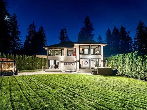 4577 Capilano Road, North Vancouver, BC 