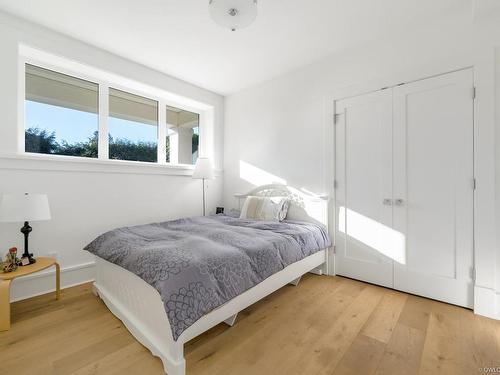 3326 Westmount Road, West Vancouver, BC 