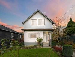 1649 GRANT STREET  Vancouver, BC V5L 2Y4