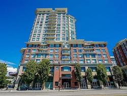 609 4028 KNIGHT STREET  Vancouver, BC V5N 5Y8