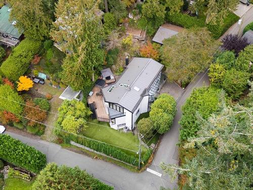 5747 Telegraph Trail, West Vancouver, BC 