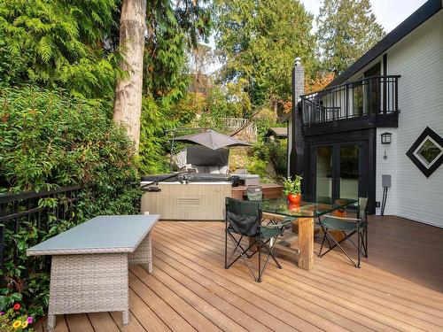 5747 Telegraph Trail, West Vancouver, BC 