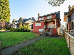 2544 W 3RD AVENUE  Vancouver, BC V6K 1M1