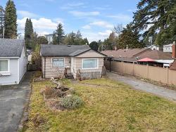 1781 BOWSER AVENUE  North Vancouver, BC V7P 2Y6