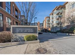 303 1677 LLOYD AVENUE  North Vancouver, BC V7P 0B1