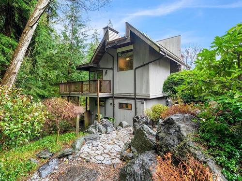 5344 Cliffridge Avenue, North Vancouver, BC 