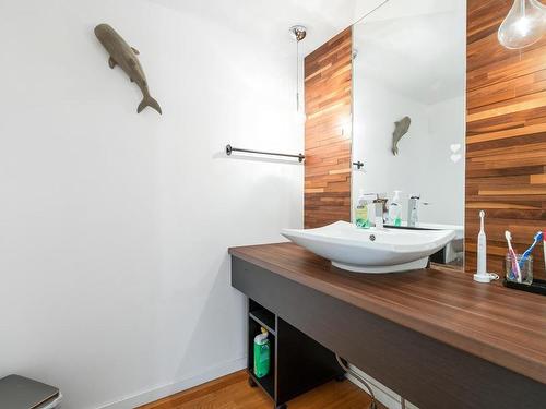 5344 Cliffridge Avenue, North Vancouver, BC 