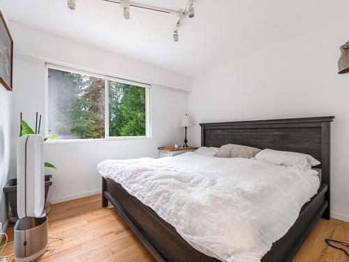 5344 Cliffridge Avenue, North Vancouver, BC 