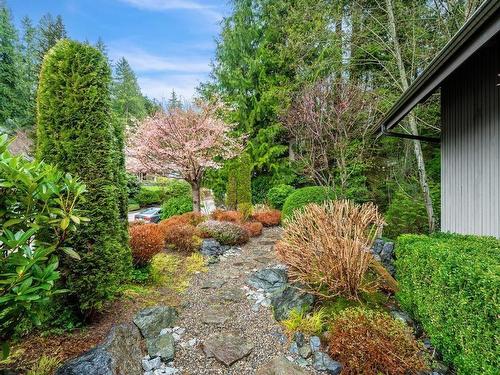 5344 Cliffridge Avenue, North Vancouver, BC 