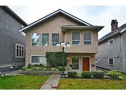 3058 W 12TH AVENUE  Vancouver, BC V6K 2R5