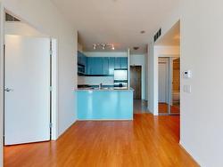 803 138 E ESPLANADE  North Vancouver, BC V7L 4X9