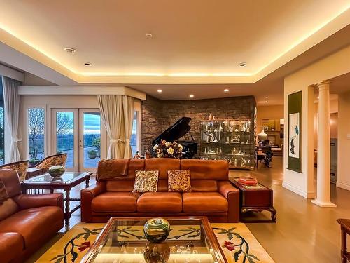 2388 Marine Drive Sw, Vancouver, BC 