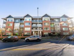 304 2268 SHAUGHNESSY STREET  Port Coquitlam, BC V3C 3C8