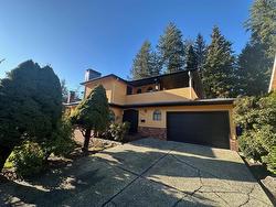 1071 CARNABY PLACE  North Vancouver, BC V7H 2A2