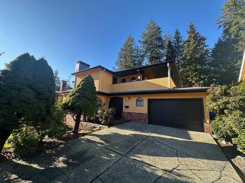 1071 Carnaby Place, North Vancouver, BC 