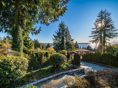 3175 Benbow Road, West Vancouver, BC 