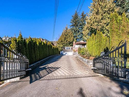 3175 Benbow Road, West Vancouver, BC 