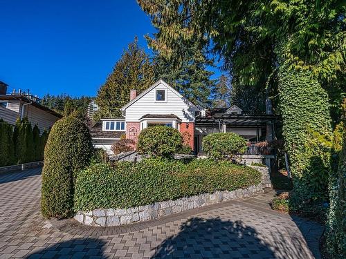 3175 Benbow Road, West Vancouver, BC 